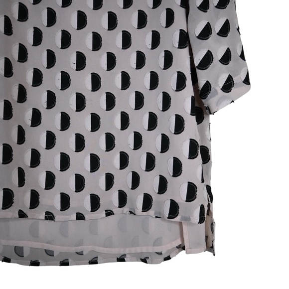 Vince Camuto Women's XS Oversized Short Sleeve Geometric Pattern Pullover Blouse - Picture 5 of 9